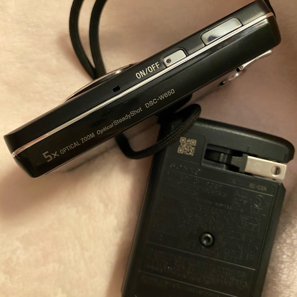 Camera 📸 - Picture 3 of 5